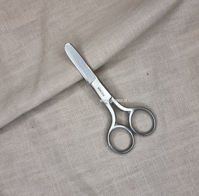 Toddler scissors left