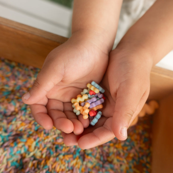 Sensorisch spelen met kleine kinderen: waar let je op?